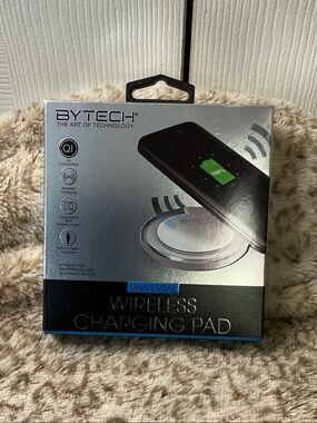 BYTECH Black Wireless Charging Pad - Universal Qi-Compatible Charger